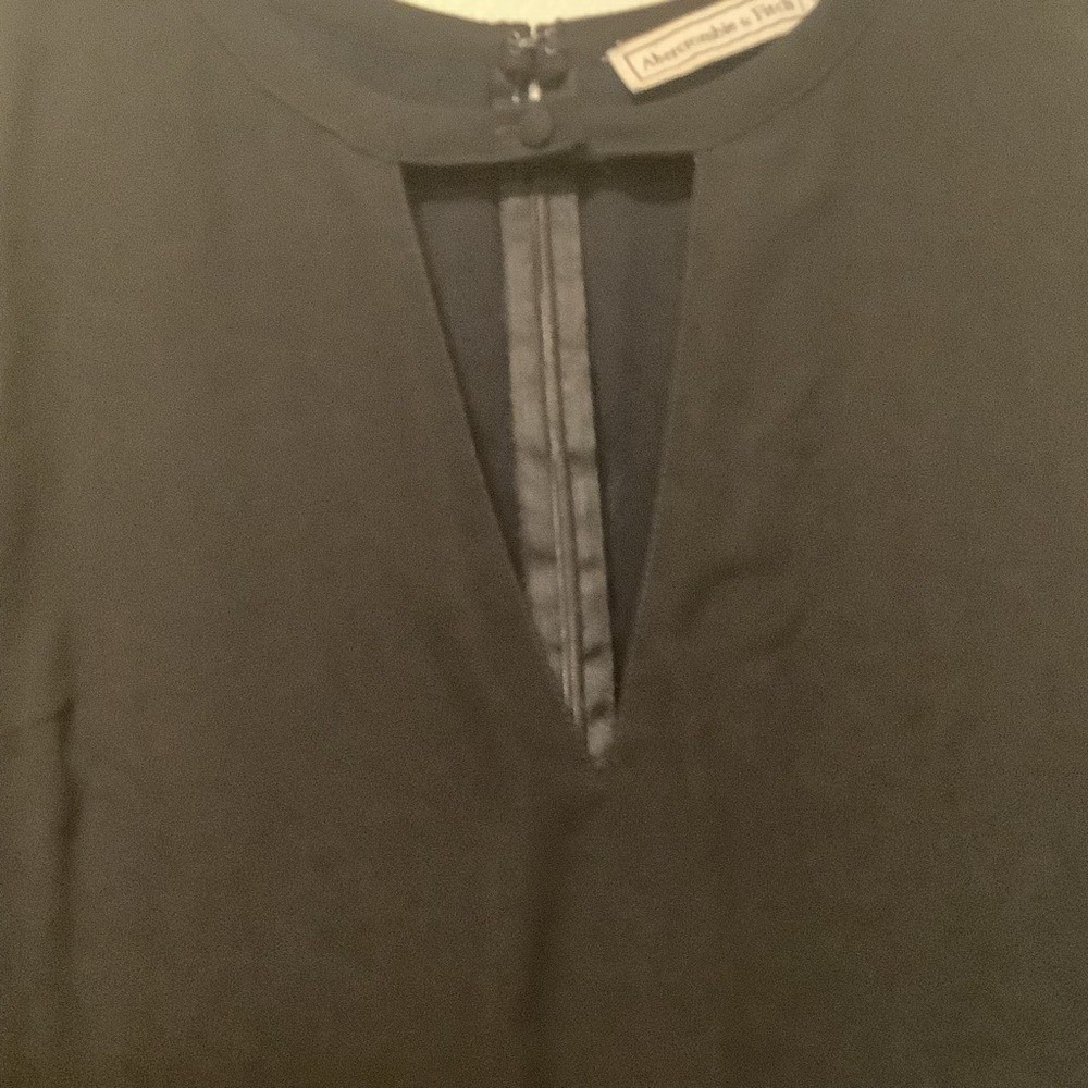 Abercrombie & Fitch Black Long Sleeve Romper V-Neck Keyhole Size 6 - Picture 3 of 12